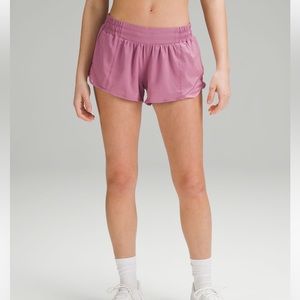 Hotty hot low-rise lined short 2.5” Mauve